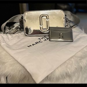Marc Jacobs The Snapshot patent leather camera bag